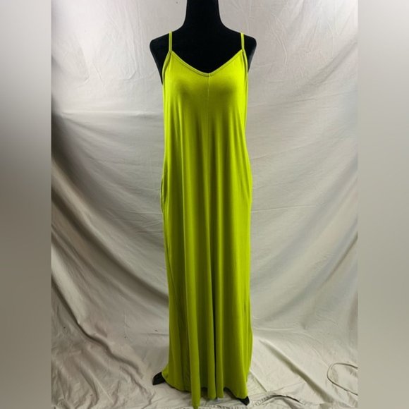 Lime Cami Dress With Pockets - Picture 5 of 6